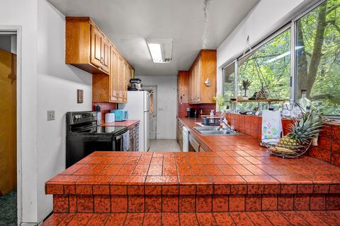 225 Nolan Rd, Cave Junction, OR 97523 photo 11