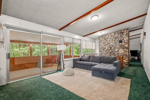 225 Nolan Rd, Cave Junction, OR 97523 photo 4