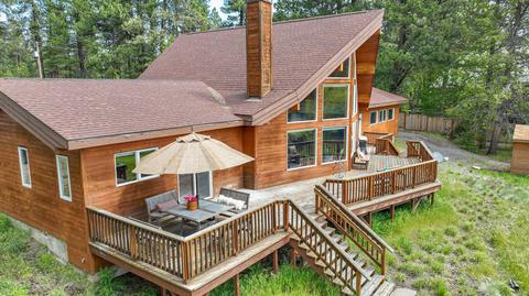 17079 Upland Rd, Bend, OR 97707 photo 3