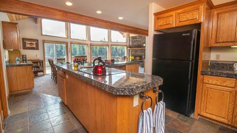 17079 Upland Rd, Bend, OR 97707 photo 9
