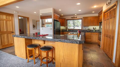 17079 Upland Rd, Bend, OR 97707 photo 8