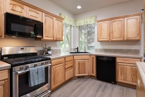 19948 Brass Dr, Bend, OR 97702 photo 10