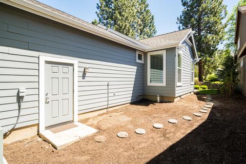 19460 Blue Lake Loop, Bend, OR 97702 photo 28