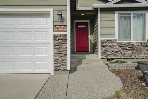 958 Crest Dr, Central Point, OR 97502 photo 3