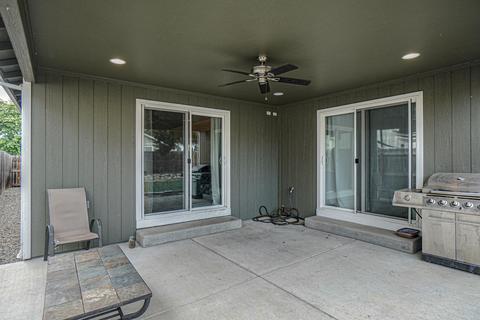 958 Crest Dr, Central Point, OR 97502 photo 21