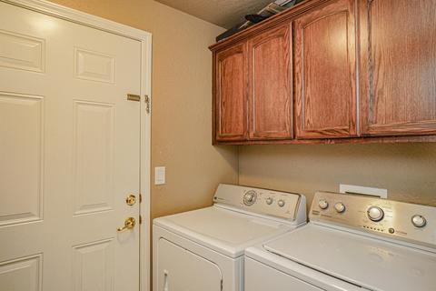 958 Crest Dr, Central Point, OR 97502 photo 18