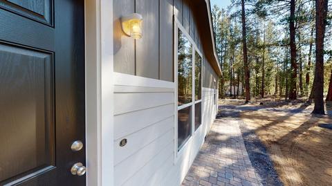 17443 Grebe Rd, Bend, OR 97707 photo 1