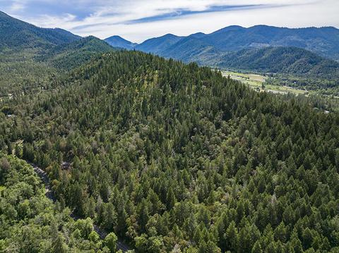 700 Grays Creek Rd, Grants Pass, OR 97527