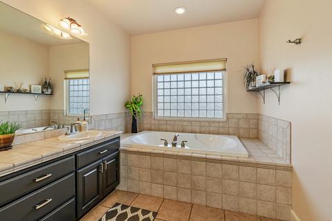1037 Coral Rdg, Eagle Point, OR 97524 photo 27