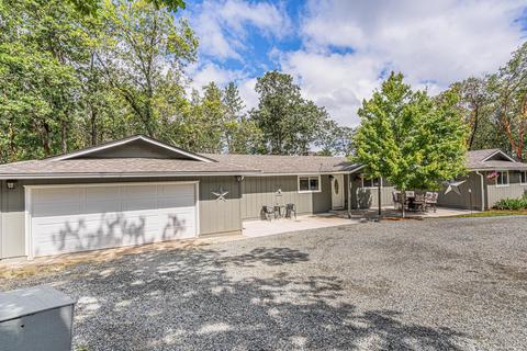 176 Devon Dr, Grants Pass, OR 97527 photo 1