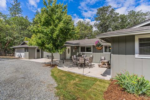 176 Devon Dr, Grants Pass, OR 97527 photo 32