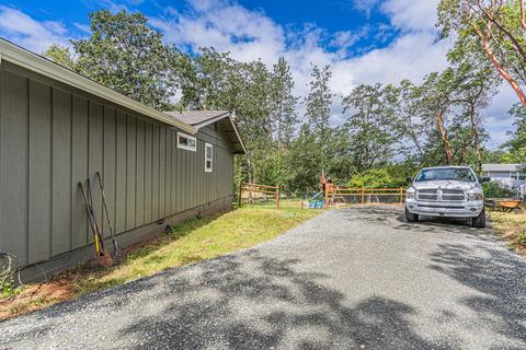 176 Devon Dr, Grants Pass, OR 97527 photo 36