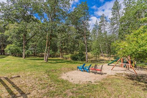 176 Devon Dr, Grants Pass, OR 97527 photo 39