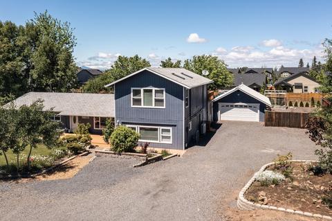 21380 Keyte Rd, Bend, OR 97701 photo 2