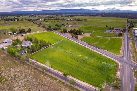 66345 White Rock Loop, Bend, OR 97703 photo 39