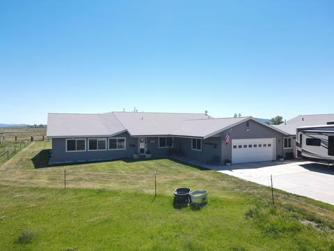 644 Joe Wright Rd, Klamath Falls, OR 97603 photo 2