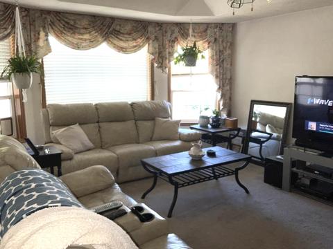 953 Westrop Dr, Central Point, OR 97502 photo 2