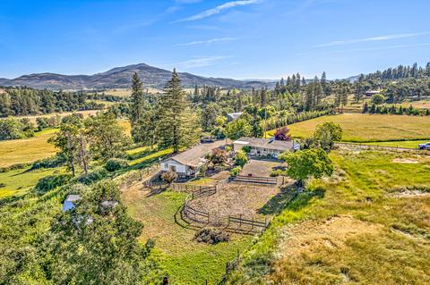 15641 Or-62, Eagle Point, OR 97524 photo 47