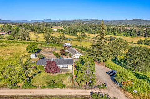 15641 Or-62, Eagle Point, OR 97524 photo 36