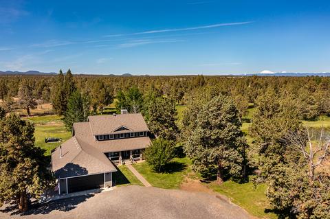 24055 Dodds Rd, Bend, OR 97701 photo 3