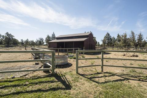 24055 Dodds Rd, Bend, OR 97701 photo 51