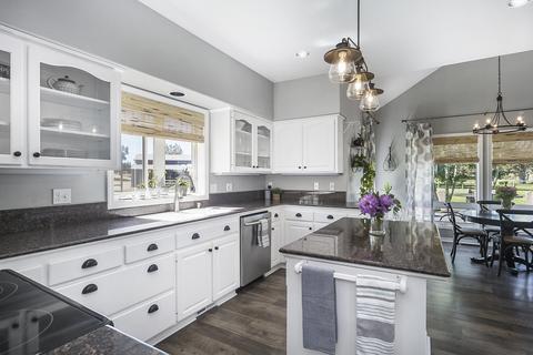 24055 Dodds Rd, Bend, OR 97701 photo 16