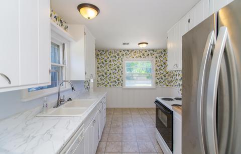 209 W 5th St, Phoenix, OR 97535 photo 8