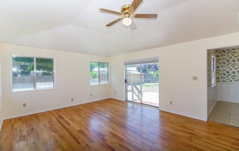 209 W 5th St, Phoenix, OR 97535 photo 13