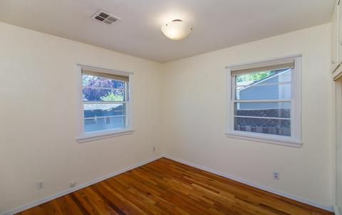 209 W 5th St, Phoenix, OR 97535 photo 17