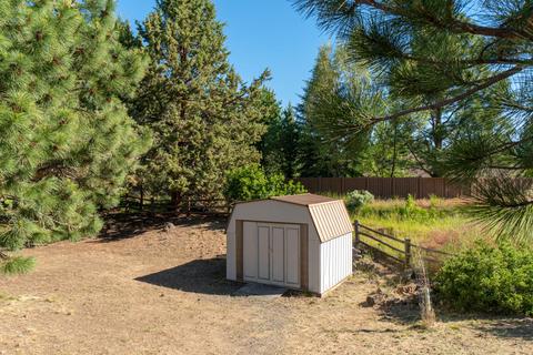 60588 Springtree Ct, Bend, OR 97702 photo 40