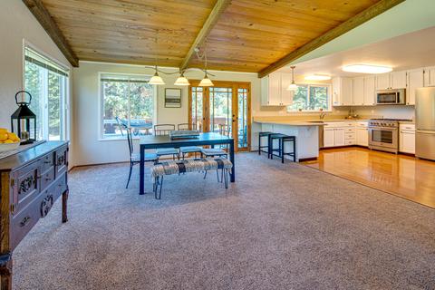 60588 Springtree Ct, Bend, OR 97702 photo 12