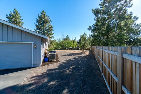 60588 Springtree Ct, Bend, OR 97702 photo 39