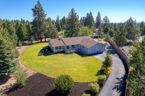 60588 Springtree Ct, Bend, OR 97702 photo 5