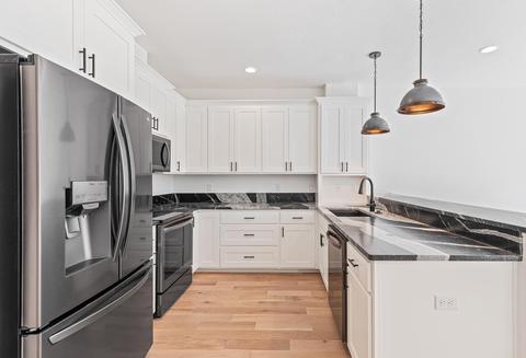 303 Everett Way, Talent, OR 97540 photo 7