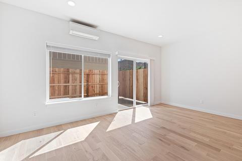 303 Everett Way, Talent, OR 97540 photo 15