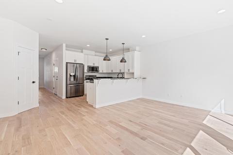 303 Everett Way, Talent, OR 97540 photo 16