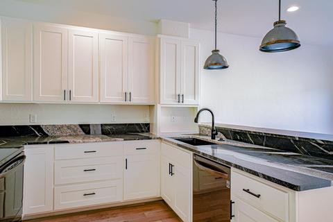 303 Everett Way, Talent, OR 97540 photo 8