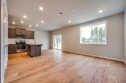 16564 Pine Creek Dr, La Pine, OR 97739 photo 5