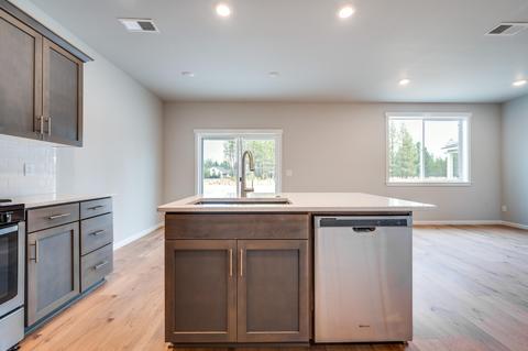 16564 Pine Creek Dr, La Pine, OR 97739 photo 10