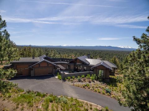 2057 NW Perspective Dr, Bend, OR 97703 photo 2