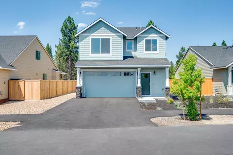16618 Pine Creek Dr, La Pine, OR 97739