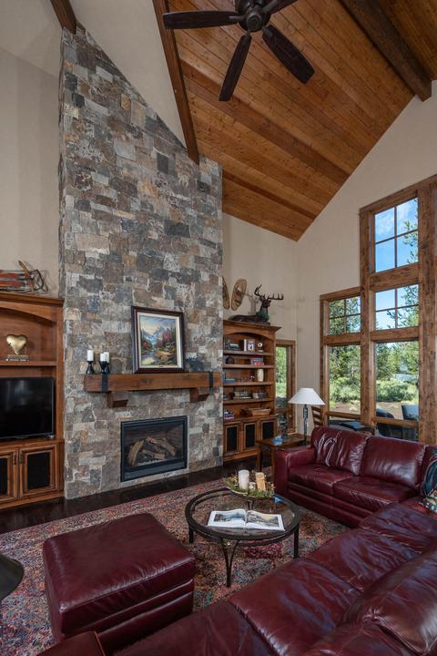 56580 Sunstone Loop, Bend, OR 97707 photo 9