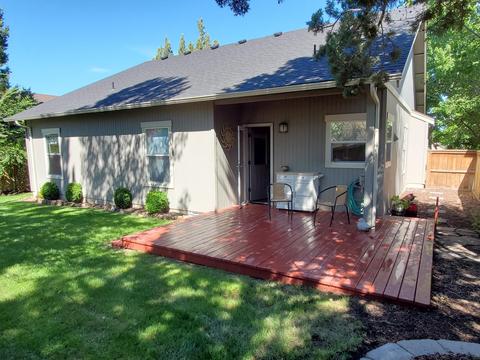 20699 Beaumont Dr, Bend, OR 97701 photo 4