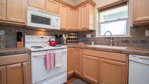52790 Meadow Ln, La Pine, OR 97739 photo 10