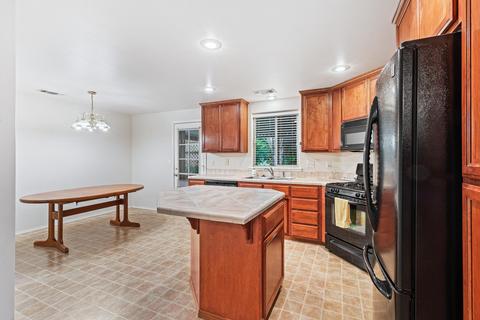 480 Westminster Dr, Eagle Point, OR 97524 photo 9