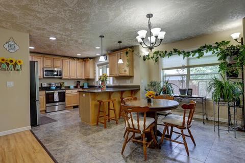 51382 Apache Tears Ct, La Pine, OR 97739 photo 1