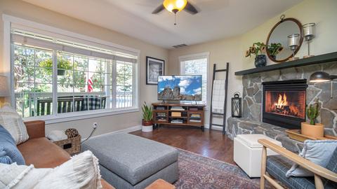 61230 Sarah Dr, Bend, OR 97702 photo 3