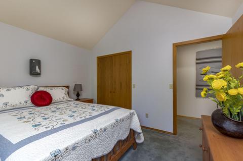 18187 Oregon Loop, Sunriver, OR 97707 photo 27