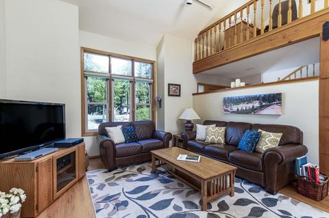 18187 Oregon Loop, Sunriver, OR 97707 photo 4