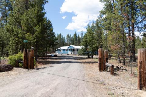 15670 Camino De Oro Ave, La Pine, OR 97739